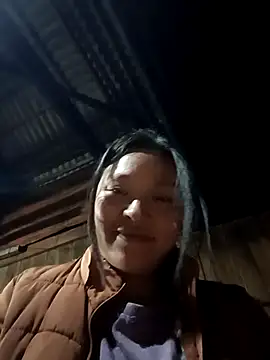 Snapshot of MuiNay chatting on 01-14-26, 12:55 MuiNay online show from 01-14-26, 12:55