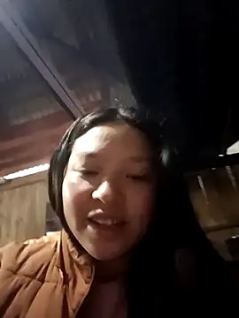 Snapshot of MuiNay chatting on 02-01-26, 12:09 MuiNay online show from 02-01-26, 12:09