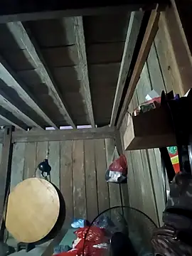 Snapshot of MuiNay chatting on 02-04-26, 11:31 MuiNay online show from 02-04-26, 11:31