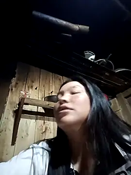 Snapshot of MuiNay chatting on 02-05-26, 12:54 MuiNay online show from 02-05-26, 12:54