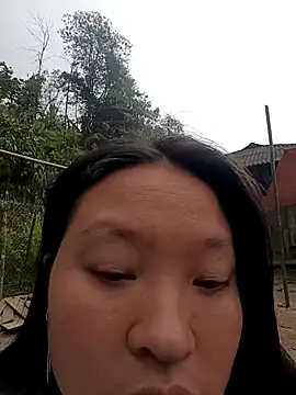 Snapshot of MuiNay chatting on 02-18-26, 03:57 MuiNay online show from 02-18-26, 03:57