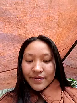 Snapshot of MuiNay chatting on 02-24-26, 10:13 MuiNay online show from 02-24-26, 10:13