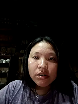 Snapshot of MuiNay chatting on 02-26-26, 12:15 MuiNay online show from 02-26-26, 12:15