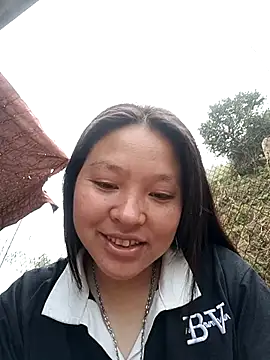 Snapshot of MuiNay chatting on 03-01-26, 12:01 MuiNay online show from 03-01-26, 12:01