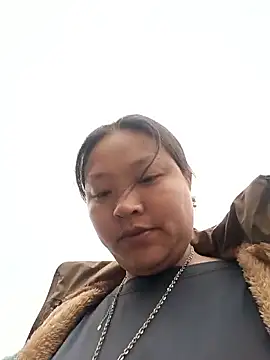 Snapshot of MuiNay chatting on 03-11-26, 12:27 MuiNay online show from 03-11-26, 12:27