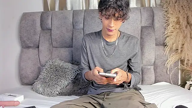 Snapshot of d3rke_666 chatting on 11-05-25, 04:12 d3rke 666 online show from 11-05-25, 04:12