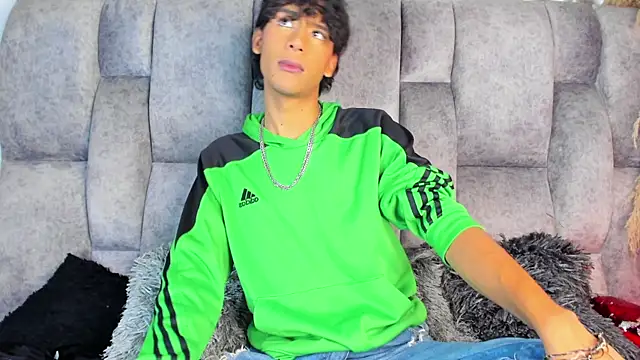 Snapshot of d3rke_666 chatting on 11-14-25, 06:01 d3rke 666 online show from 11-14-25, 06:01