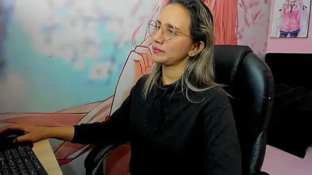 StarletTays online show from 12-01-25, 01:21