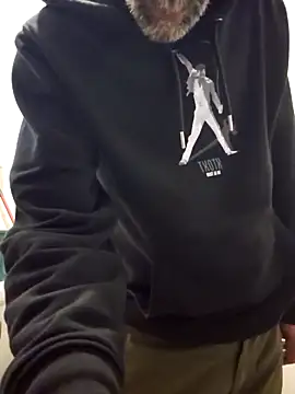 Stingles online show from 10-24-25, 03:19