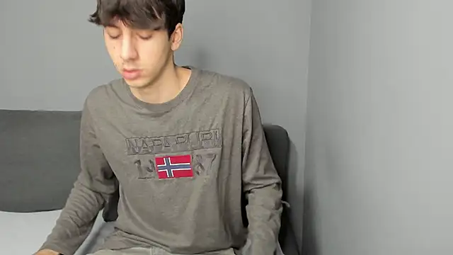 Snapshot of Quentin_Blake chatting on 12-04-25, 06:44 Quentin Blake online show from 12-04-25, 06:44