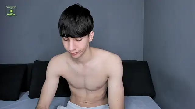 Snapshot of Quentin_Blake chatting on 03-06-26, 06:32 Quentin Blake online show from 03-06-26, 06:32