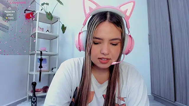 Alana Banana  online show from 10-02-25, 03:30