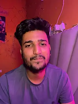 Snapshot of the_Shinchan@xh chatting on 12-01-25, 05:18 the Shinchanxh online show from 12-01-25, 05:18