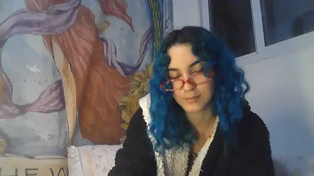 Snapshot of peetitefairy chatting on 06-20-26, 06:38 peetitefairy online show from 06-20-26, 06:38