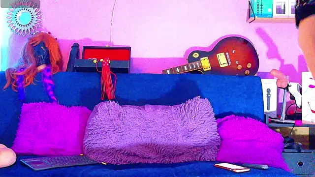 CristalRose online show from 11-26-25, 12:11