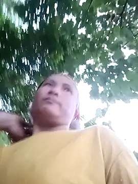 Love-Mama33 online show from 10-20-25, 10:38