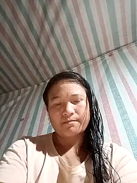 Snapshot of Love-Mama33 chatting on 12-04-25, 12:47 Love-Mama33 online show from 12-04-25, 12:47