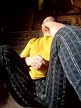 Snapshot of Love-Mama33 chatting on 01-18-26, 05:33 Love-Mama33 online show from 01-18-26, 05:33