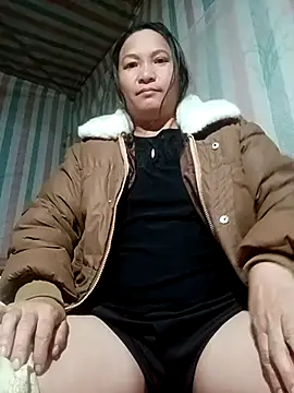 Snapshot of Love-Mama33 chatting on 01-31-26, 11:25 Love-Mama33 online show from 01-31-26, 11:25