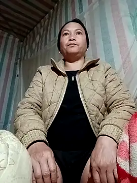 Snapshot of Love-Mama33 chatting on 02-03-26, 11:32 Love-Mama33 online show from 02-03-26, 11:32