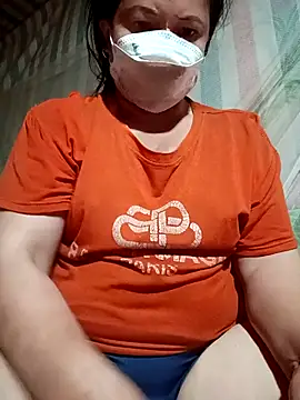 Snapshot of Love-Mama33 chatting on 03-15-26, 11:49 Love-Mama33 online show from 03-15-26, 11:49