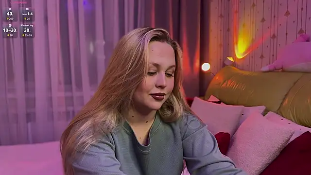 Estella Elwood online show from 02-27-26, 05:57