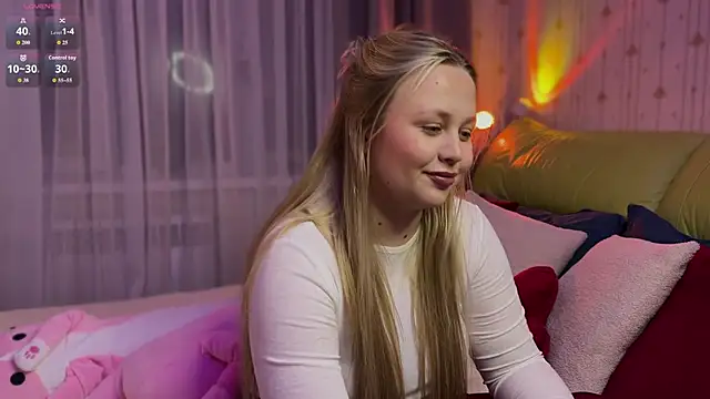 Estella Elwood online show from 03-03-26, 07:53