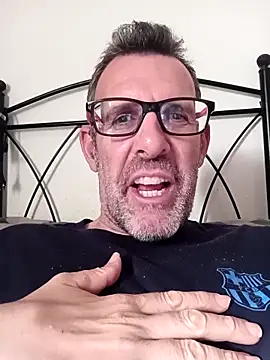 gigolobcn online show from 04-17-26, 04:32