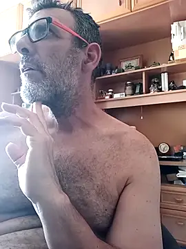 gigolobcn online show from 04-25-26, 01:41