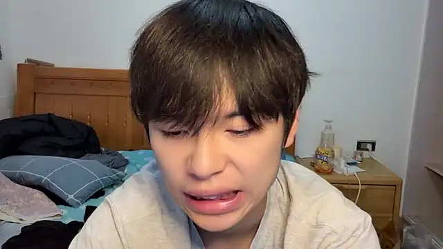 Snapshot of w5206t chatting on 10-30-25, 01:40 w5206t online show from 10-30-25, 01:40