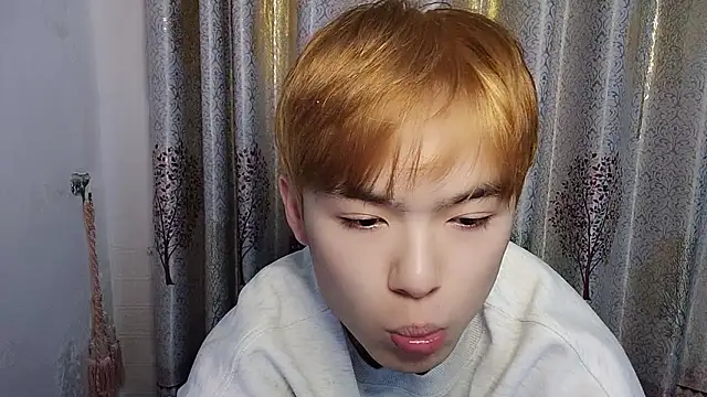 Snapshot of w5206t chatting on 11-30-25, 10:58 w5206t online show from 11-30-25, 10:58