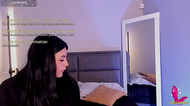 Emma  clark  online show from 10-15-25, 12:05