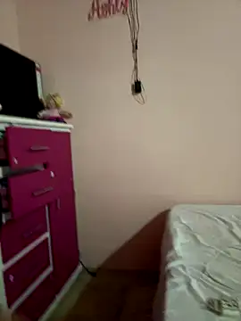 Snapshot of Tugatitacal chatting on 10-23-25, 12:26 Tugatitacal online show from 10-23-25, 12:26