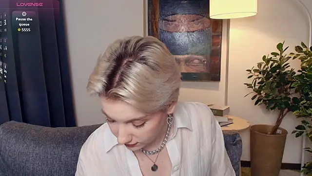 Snapshot of OdelynaAsp chatting on 11-29-25, 12:19 OdelynaAsp online show from 11-29-25, 12:19