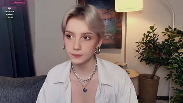 Snapshot of OdelynaAsp chatting on 12-04-25, 11:52 OdelynaAsp online show from 12-04-25, 11:52