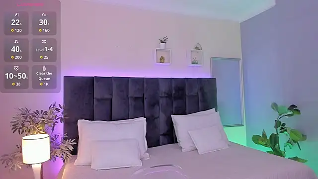 Snapshot of Phillicious__ chatting on 12-18-25, 09:54 Phillicious online show from 12-18-25, 09:54