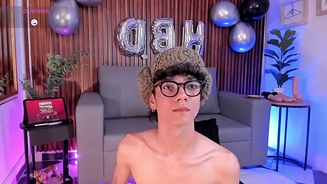 Snapshot of Phillicious__ chatting on 02-24-26, 09:46 Phillicious online show from 02-24-26, 09:46