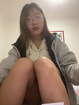 sisi-maiden online show from 03-30-26, 12:50