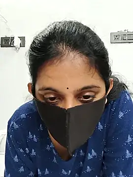 Snapshot of Your-Vedika chatting on 09-19-25, 06:41 Your-Vedika online show from 09-19-25, 06:41