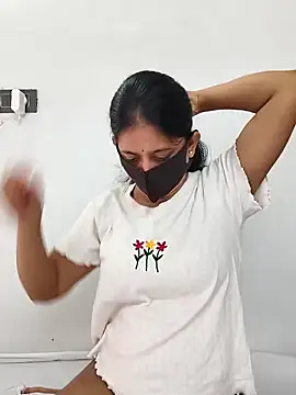 Snapshot of Your-Vedika chatting on 09-27-25, 05:45 Your-Vedika online show from 09-27-25, 05:45