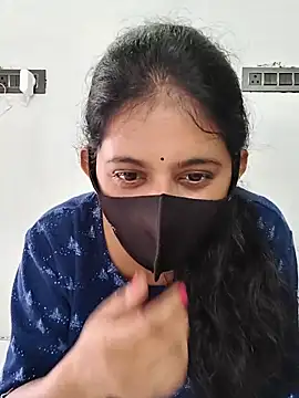 Snapshot of Your-Vedika chatting on 09-29-25, 06:40 Your-Vedika online show from 09-29-25, 06:40