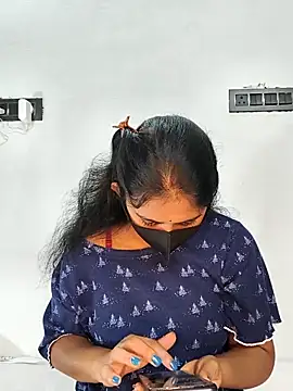 Snapshot of Your-Vedika chatting on 10-14-25, 06:58 Your-Vedika online show from 10-14-25, 06:58