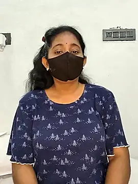 Snapshot of Your-Vedika chatting on 10-25-25, 05:04 Your-Vedika online show from 10-25-25, 05:04