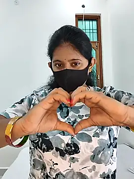 Snapshot of Your-Vedika chatting on 11-13-25, 06:34 Your-Vedika online show from 11-13-25, 06:34