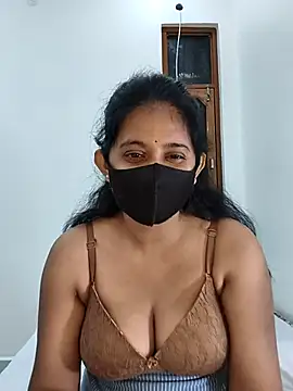 Snapshot of Your-Vedika chatting on 11-13-25, 06:40 Your-Vedika online show from 11-13-25, 06:40