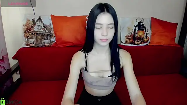 Snapshot of SelinLi chatting on 10-15-25, 07:08 SelinLi online show from 10-15-25, 07:08