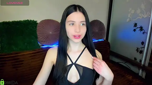 Snapshot of SelinLi chatting on 03-13-26, 12:34 SelinLi online show from 03-13-26, 12:34