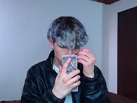 Snapshot of john_vichenso chatting on 11-05-25, 09:04 john vichenso online show from 11-05-25, 09:04