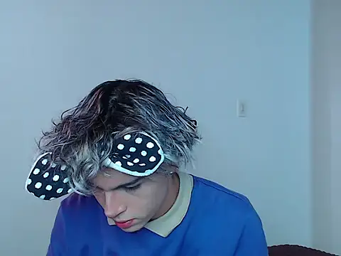 john vichenso online show from 11-25-25, 10:10