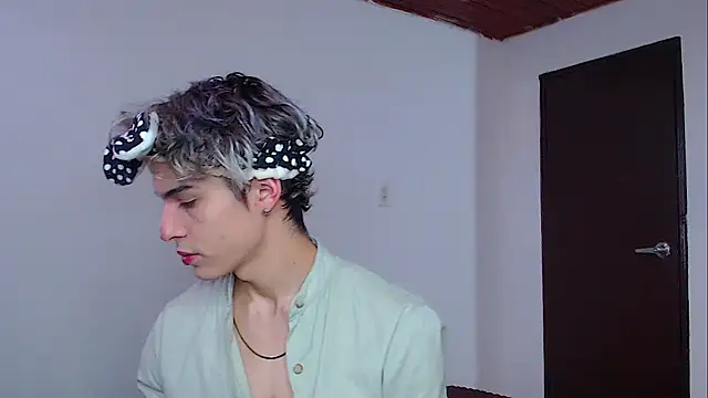 Snapshot of john_vichenso chatting on 12-01-25, 09:53 john vichenso online show from 12-01-25, 09:53